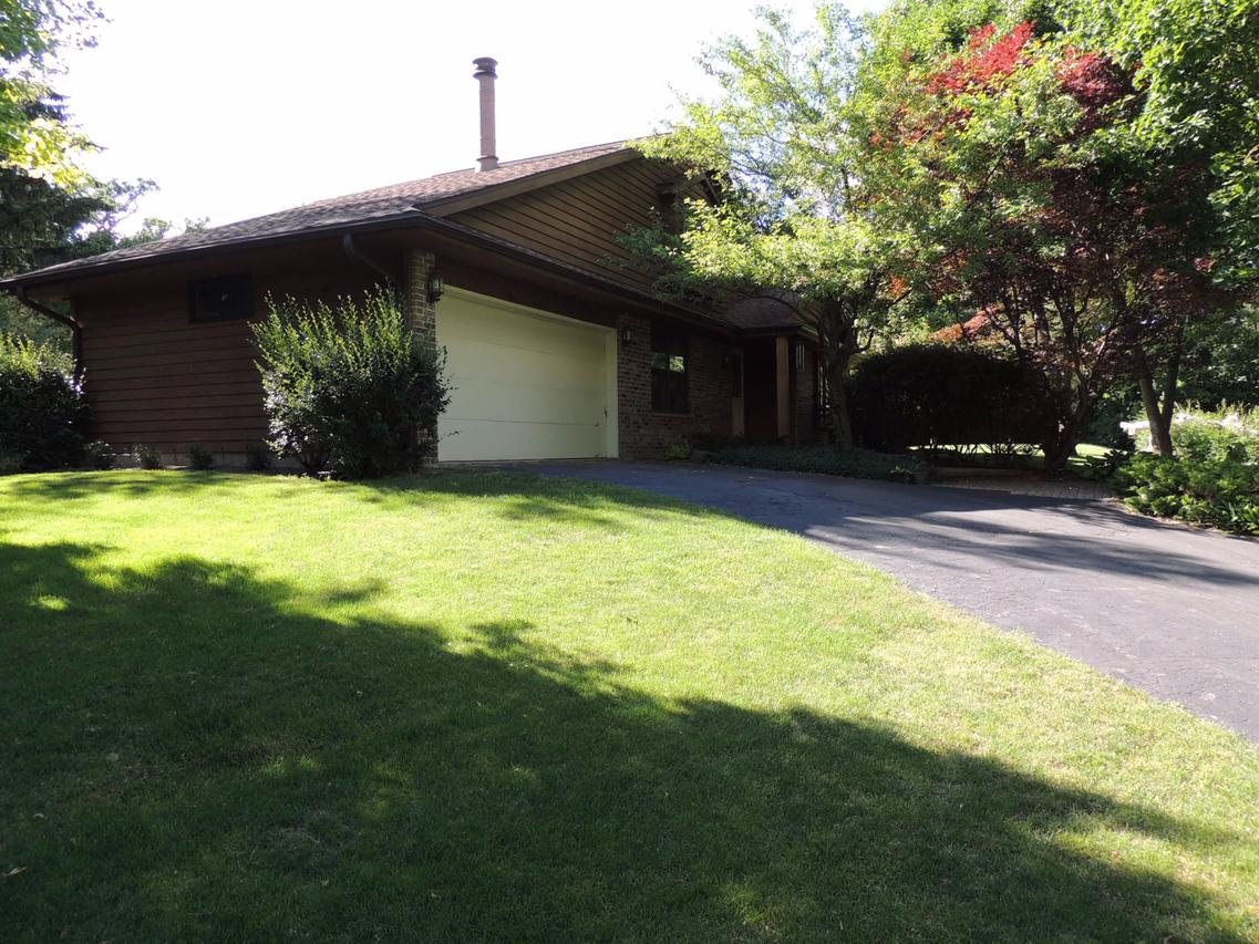 5791 S Lory Ln., Hales Corners, WI 53130