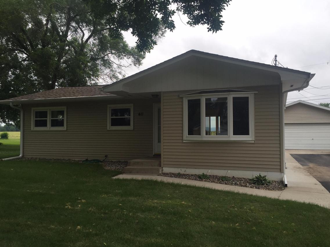 411 Central Rd, Campbell, WI 54603