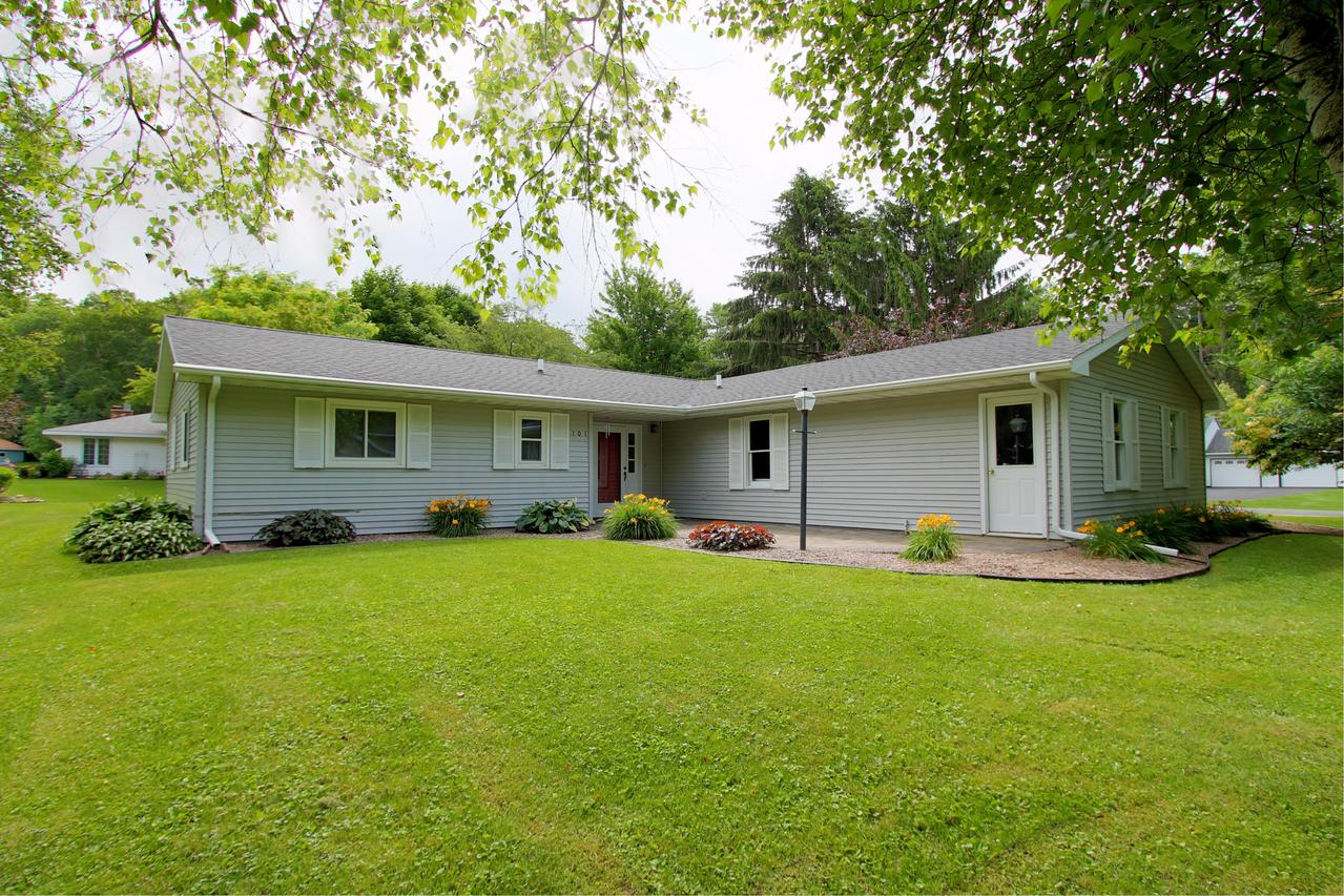 101 Blackhawk Ln., Westby, WI 54667