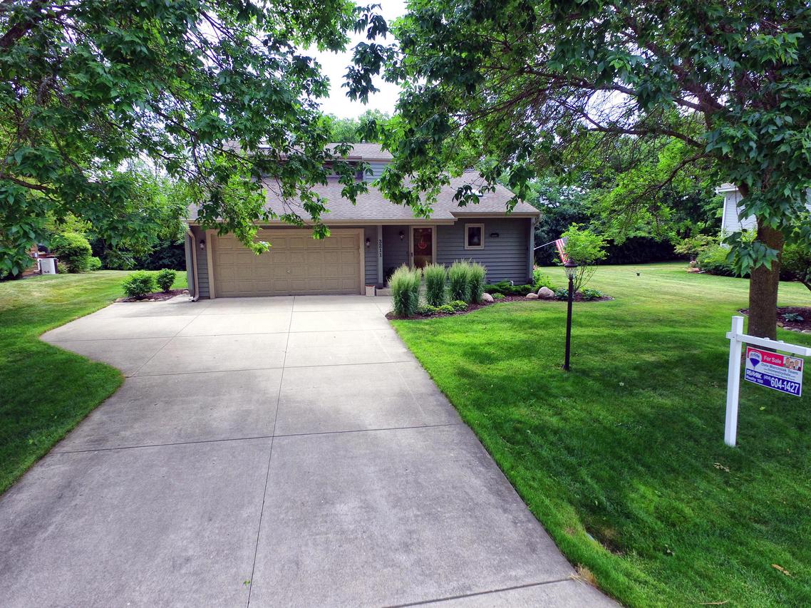 3211 W Minnesota Ave., Franklin, WI 53132