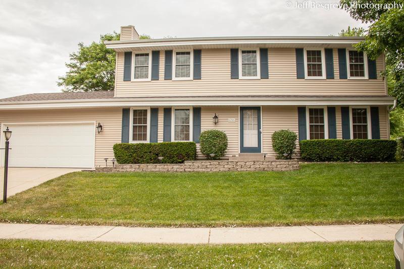 1705 Fox River Pkwy., Waukesha, WI 53189