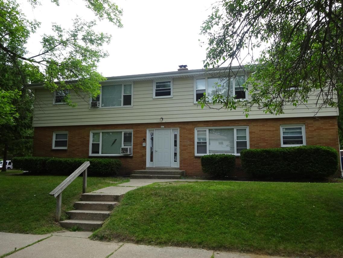 507 Greenfield Rd, Racine, WI 53402