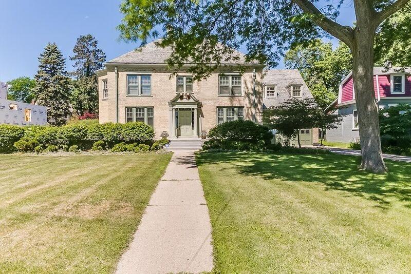 6110 3rd Ave, Kenosha, WI 53143