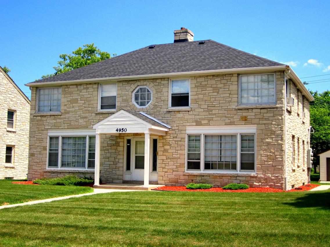 4950 N Port Washington Rd, Glendale, WI 53217
