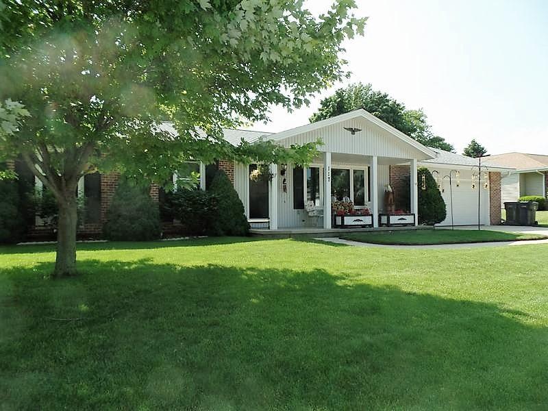 117 Bluebird Ct, Fredonia, WI 53021