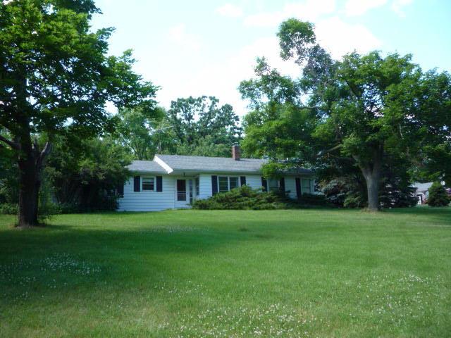 W258S2923 Genesee Rd., Waukesha, WI 53188