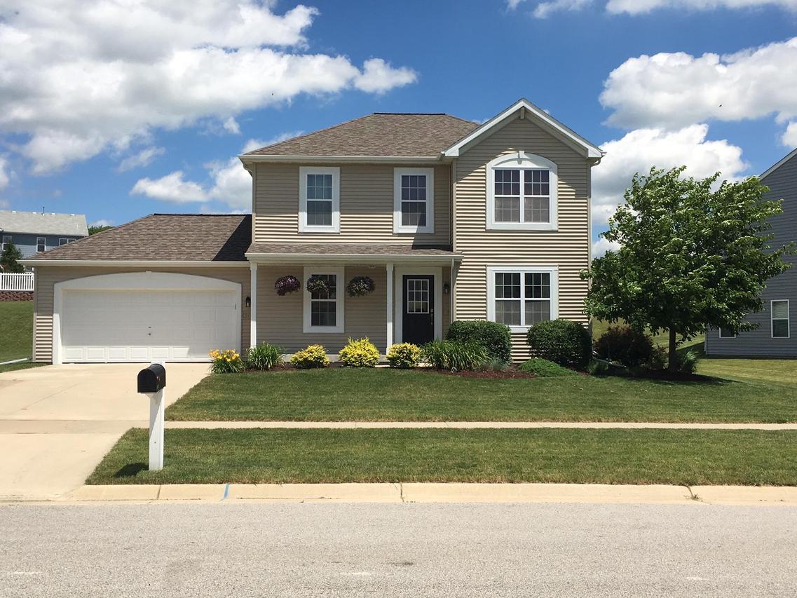 213 W Haven Dr, Watertown, WI 53094