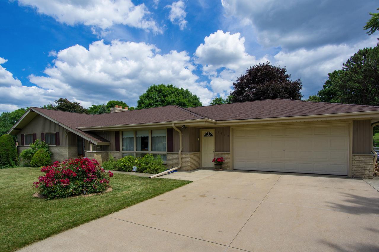 3340 Cullen Dr., Brookfield, WI 53005