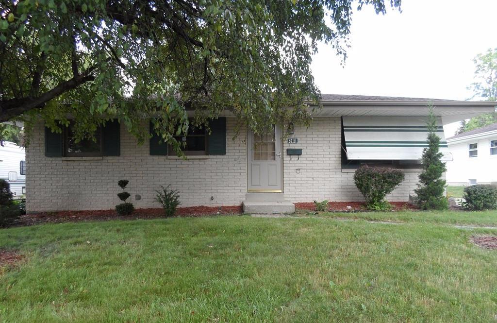 W149N8418 Norman Dr, Menomonee Falls, WI 53051