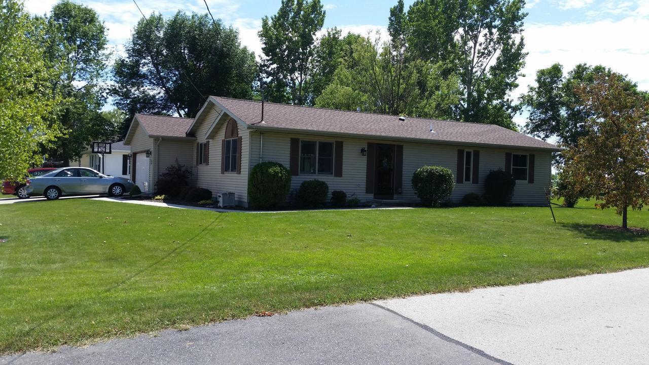 1910 S 35th St., Manitowoc, WI 54220