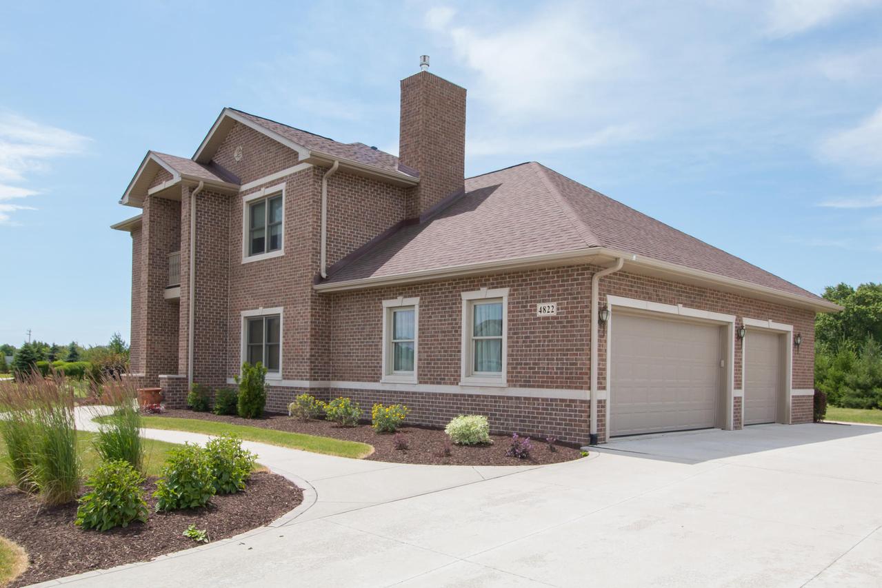 4822 Copper Leaf Blvd, Mount Pleasant, WI 53403