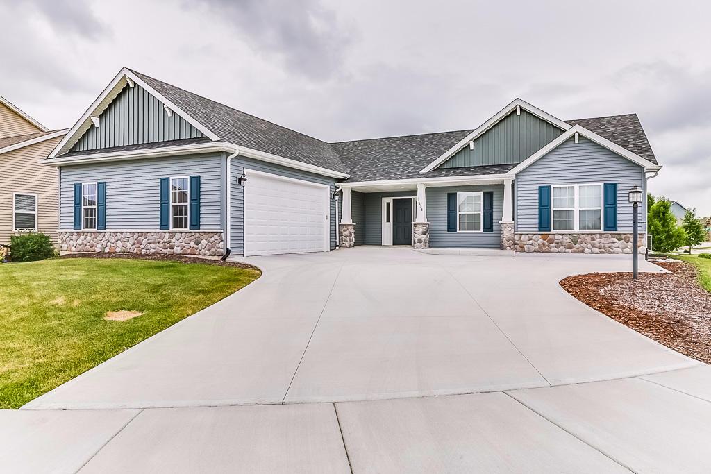 15208 70th St, Kenosha, WI 53142