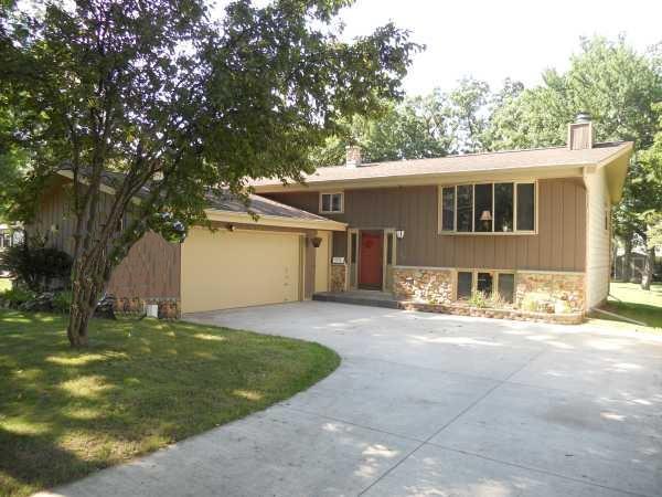 310 Lincoln Ave., Mukwonago, WI 53149