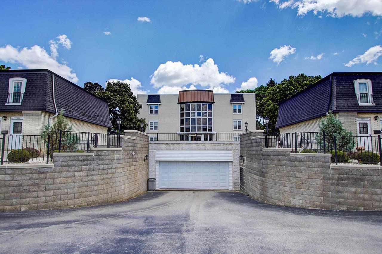9500 N Green Bay Rd #303, Brown Deer, WI 53209