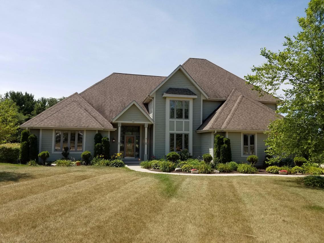 W314S9007 Wigwam Dr, Mukwonago, WI 53149