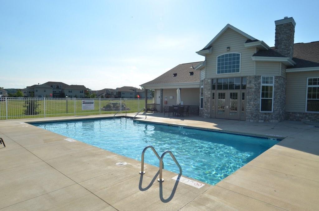 N17W26480 Meadowgrass Cir. #30B, Pewaukee, WI 53072