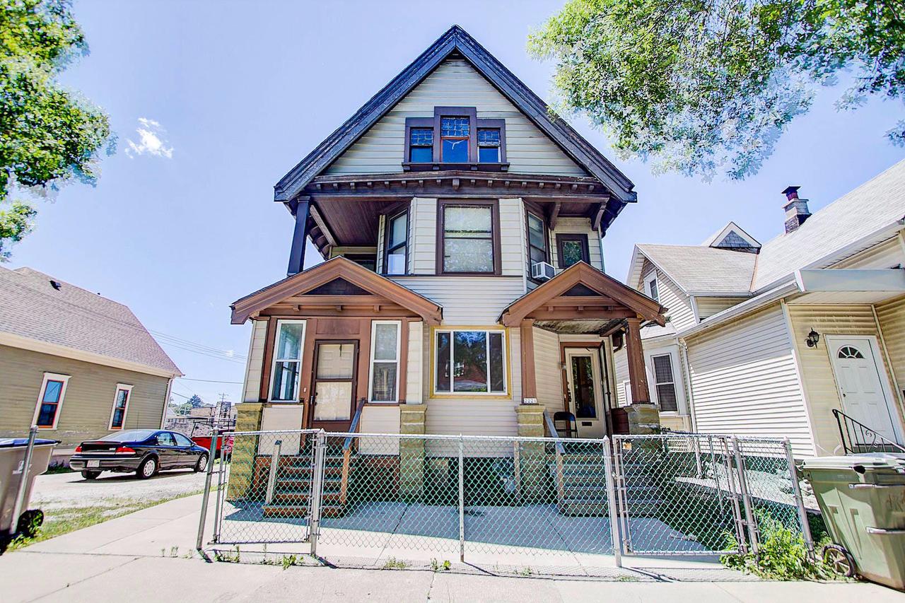 2221 S Robinson Ave. #2223,2223A, Milwaukee, WI 53207