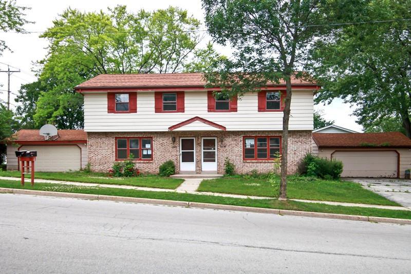 1308 Chippewa Dr. #1310, Waukesha, WI 53186