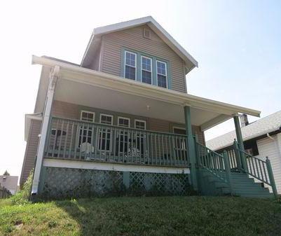 2063 S 93rd St., West Allis, WI 53227