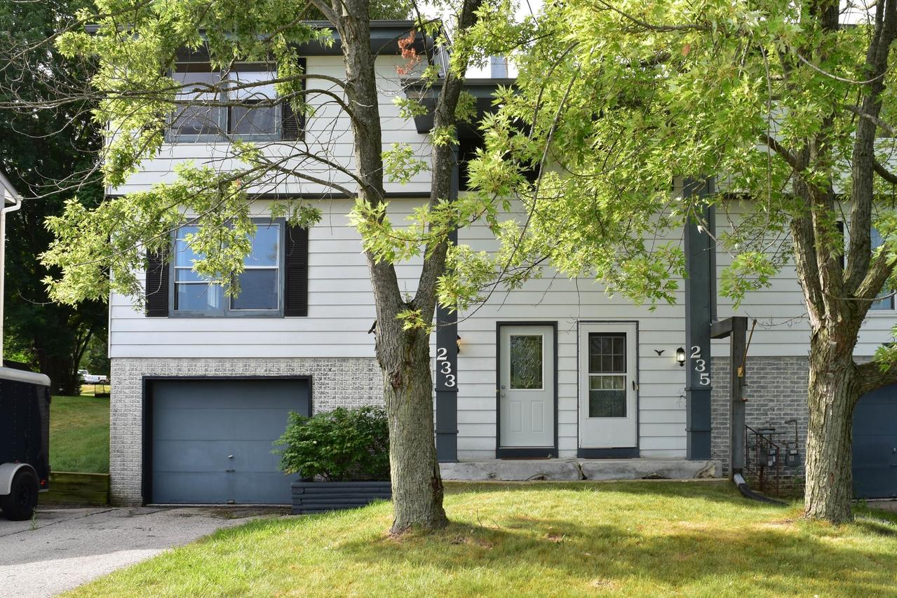 233 Mcdivitt Ln., Mukwonago, WI 53149