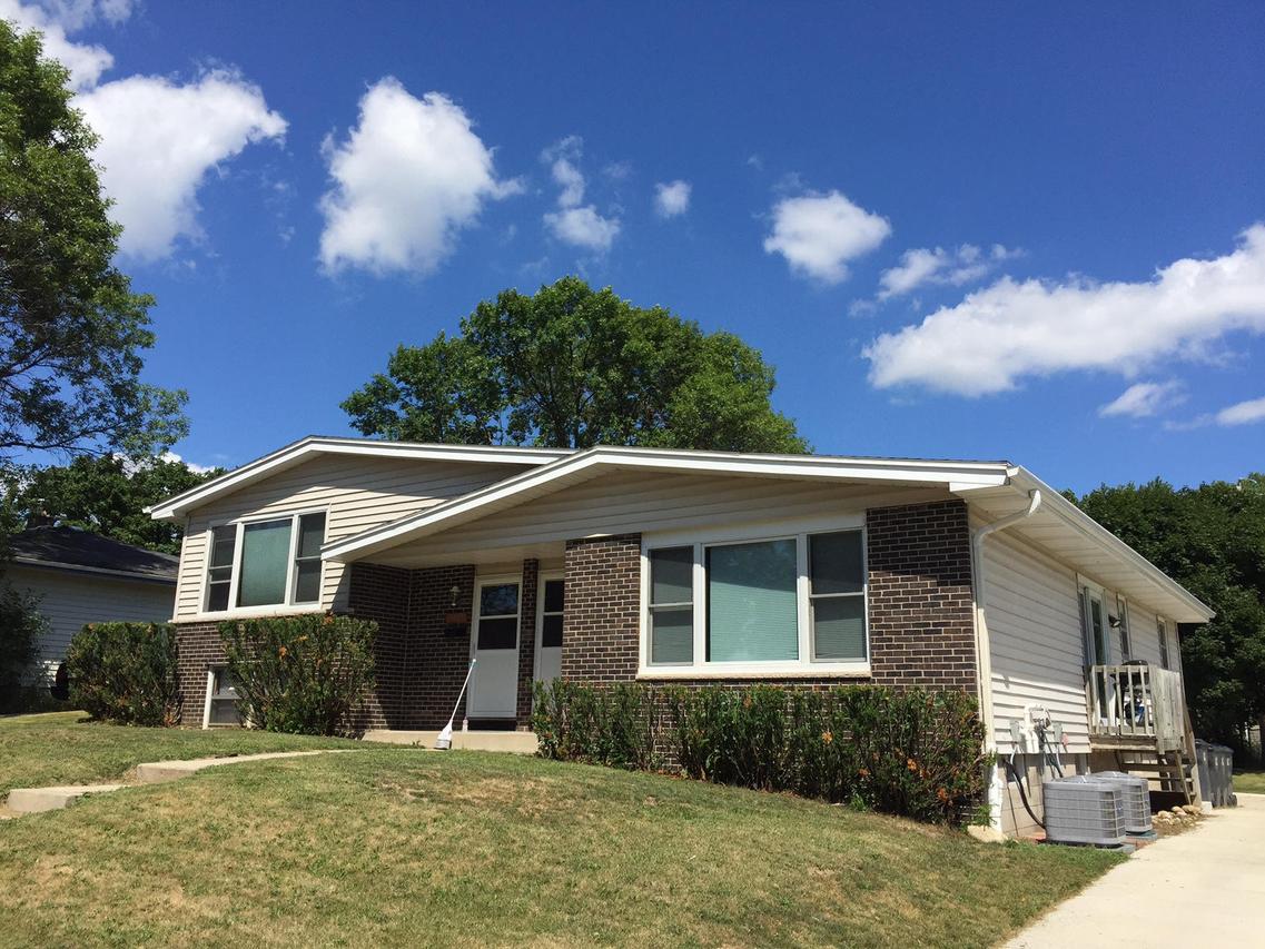 2033 Coronado St. #2035, Waukesha, WI 53189