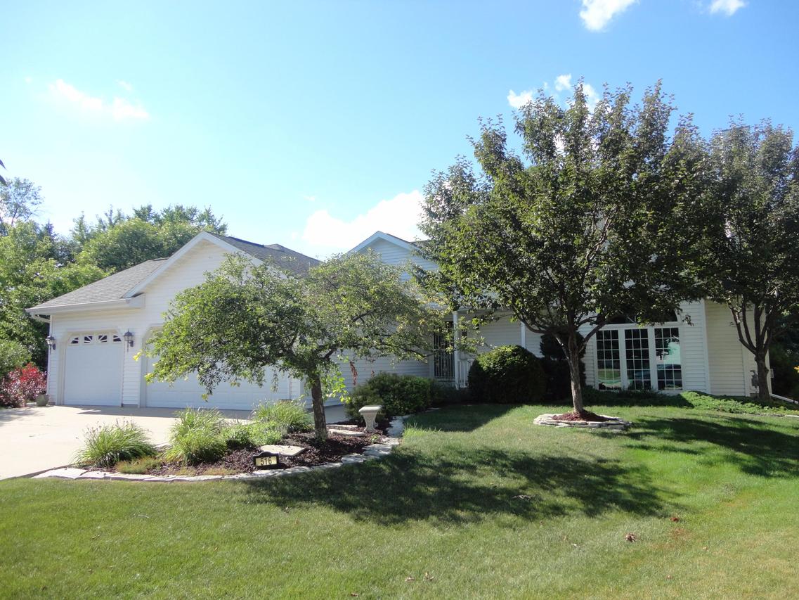 516 Sarah Dr., Fond Du Lac, WI 54935