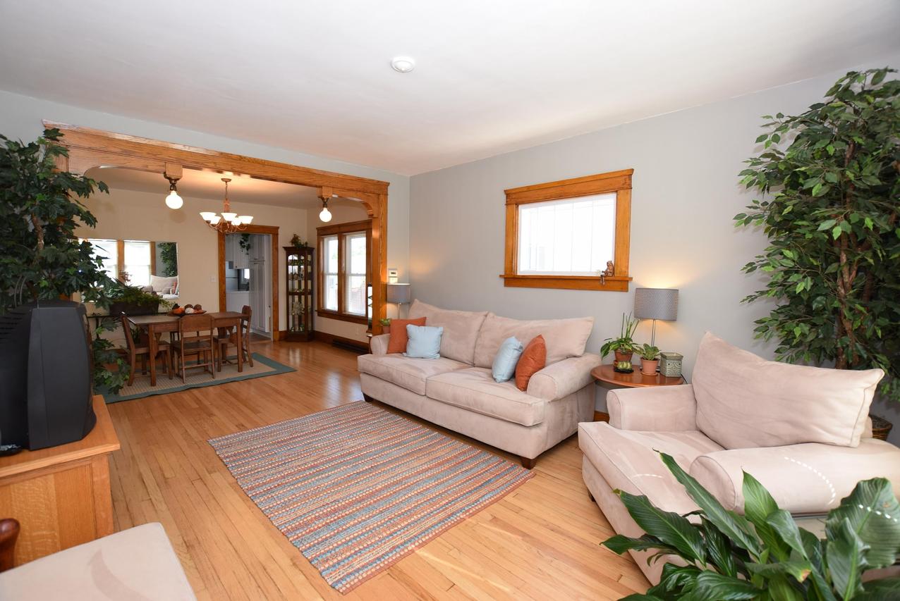 2205 Ashland Ave, Racine, WI 53403