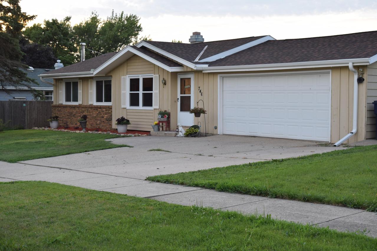 746 Roosevelt Ave., Janesville, WI 53546