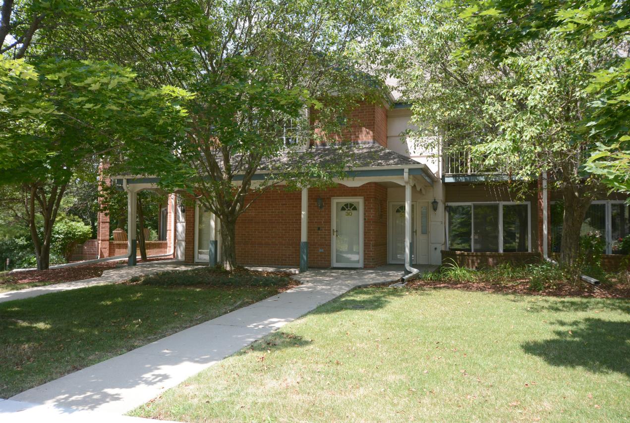 18980 Toldt Woods Dr #29, Brookfield, WI 53045