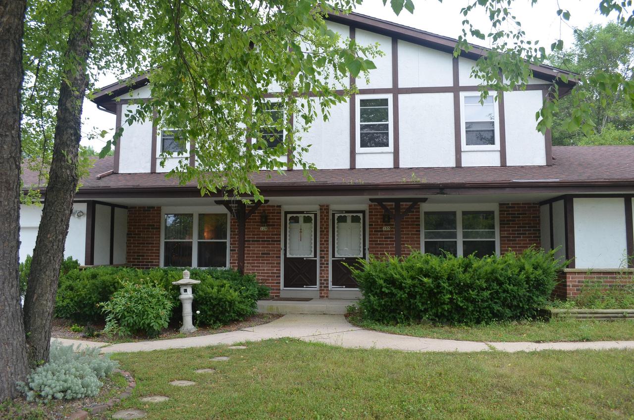 129 W Brown Deer Rd, Bayside, WI 53217