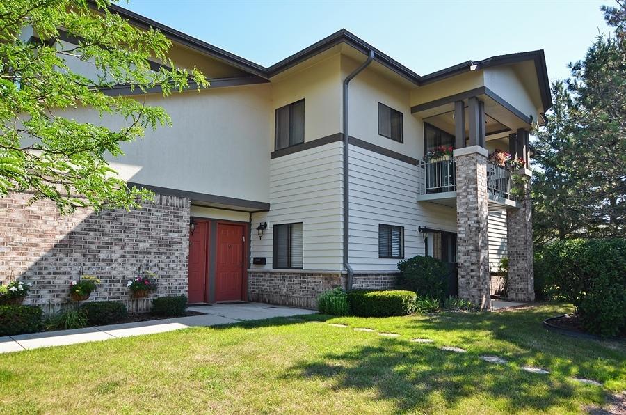 500 W Bender Rd #71, Glendale, WI 53217