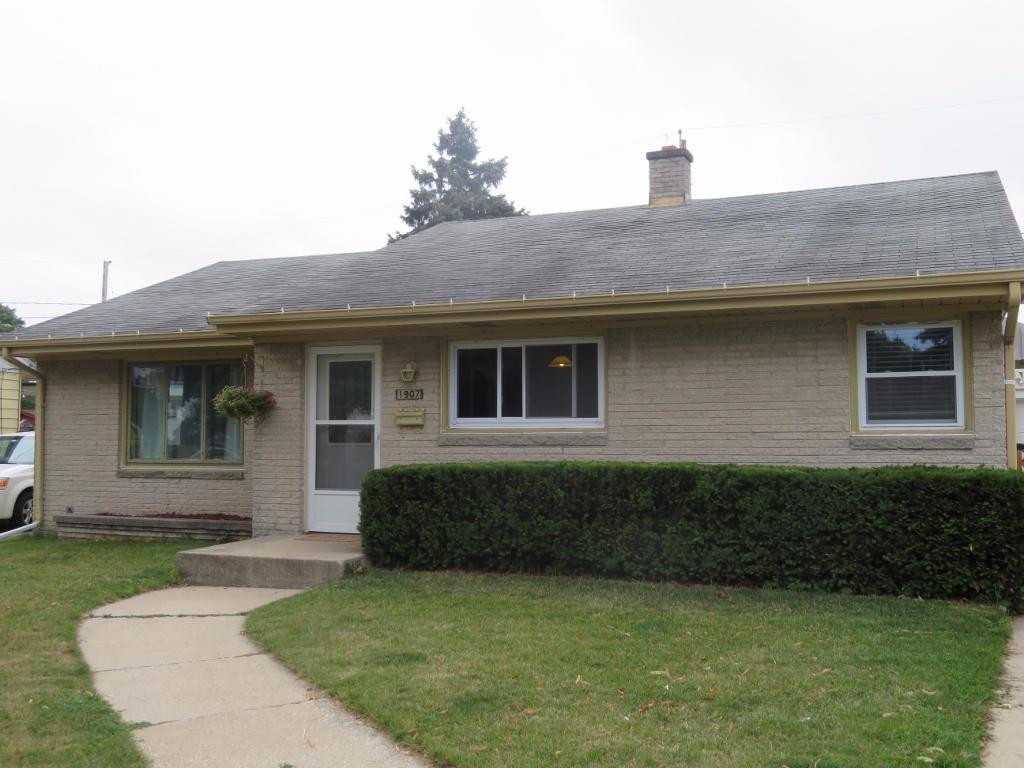 1907 Jupiter Ave, Racine, WI 53404