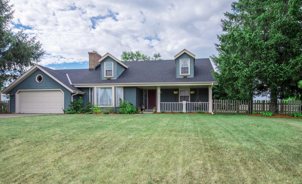 716 Tenderfoot Trl, Eagle, WI 53119