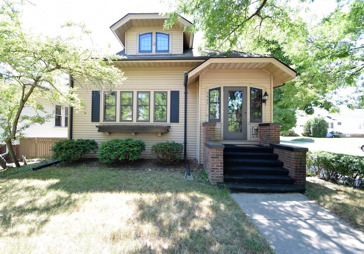 3627 Haven Ave, Racine, WI 53405