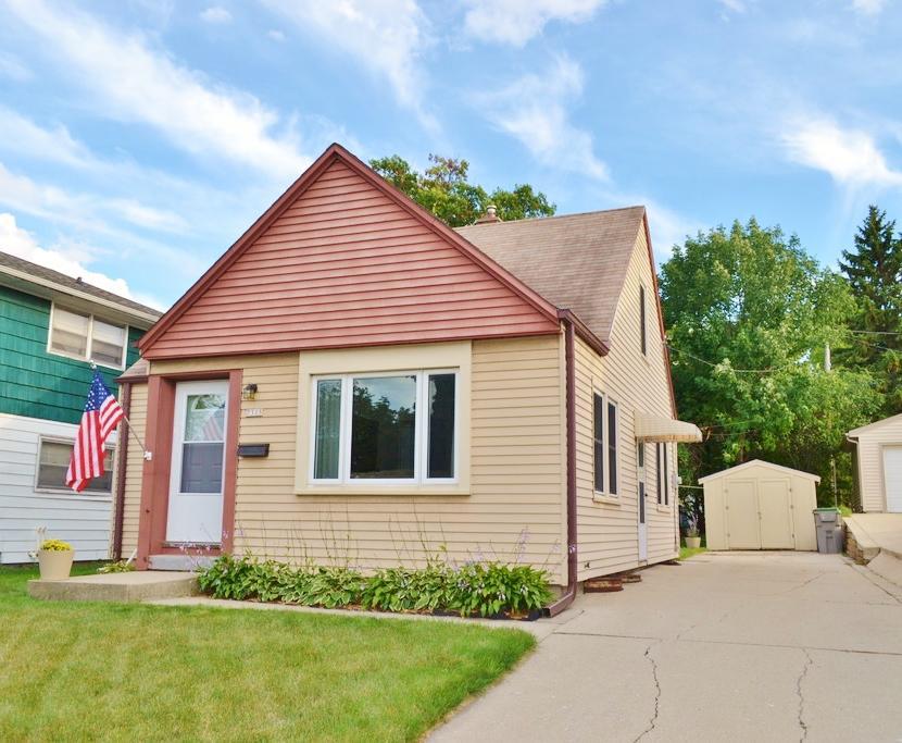 7315 W Bluemound Rd, Milwaukee, WI 53213