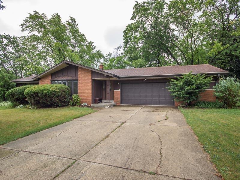 16655 Willow Ridge Ln., Brookfield, WI 53005