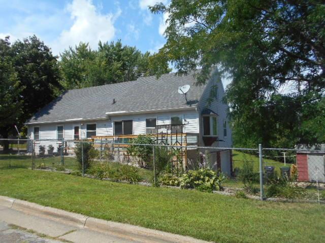 3119 S 29th St., La Crosse, WI 54601