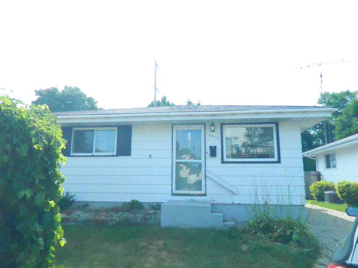 3810 11th Ave, Kenosha, WI 53140
