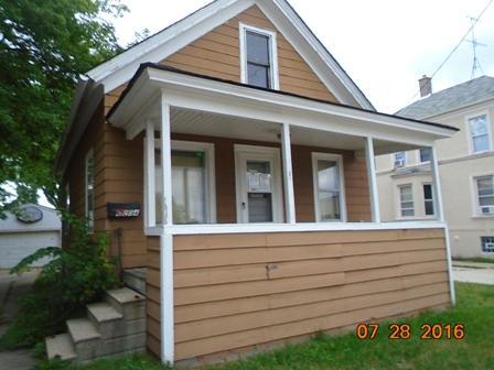 6204 30th Ave, Kenosha, WI 53142