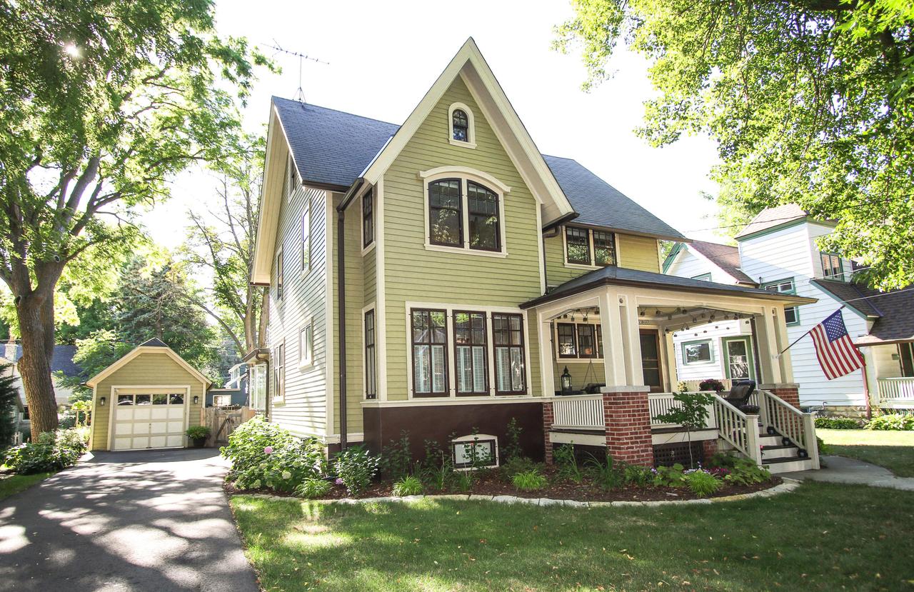 W65N665 St John Ave, Cedarburg, WI 53012