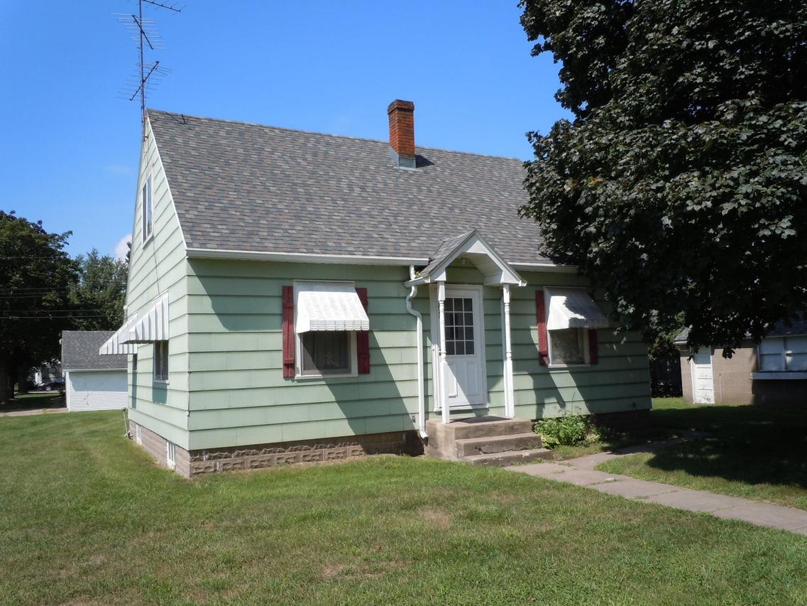 3028 25th St, La Crosse, WI 54601