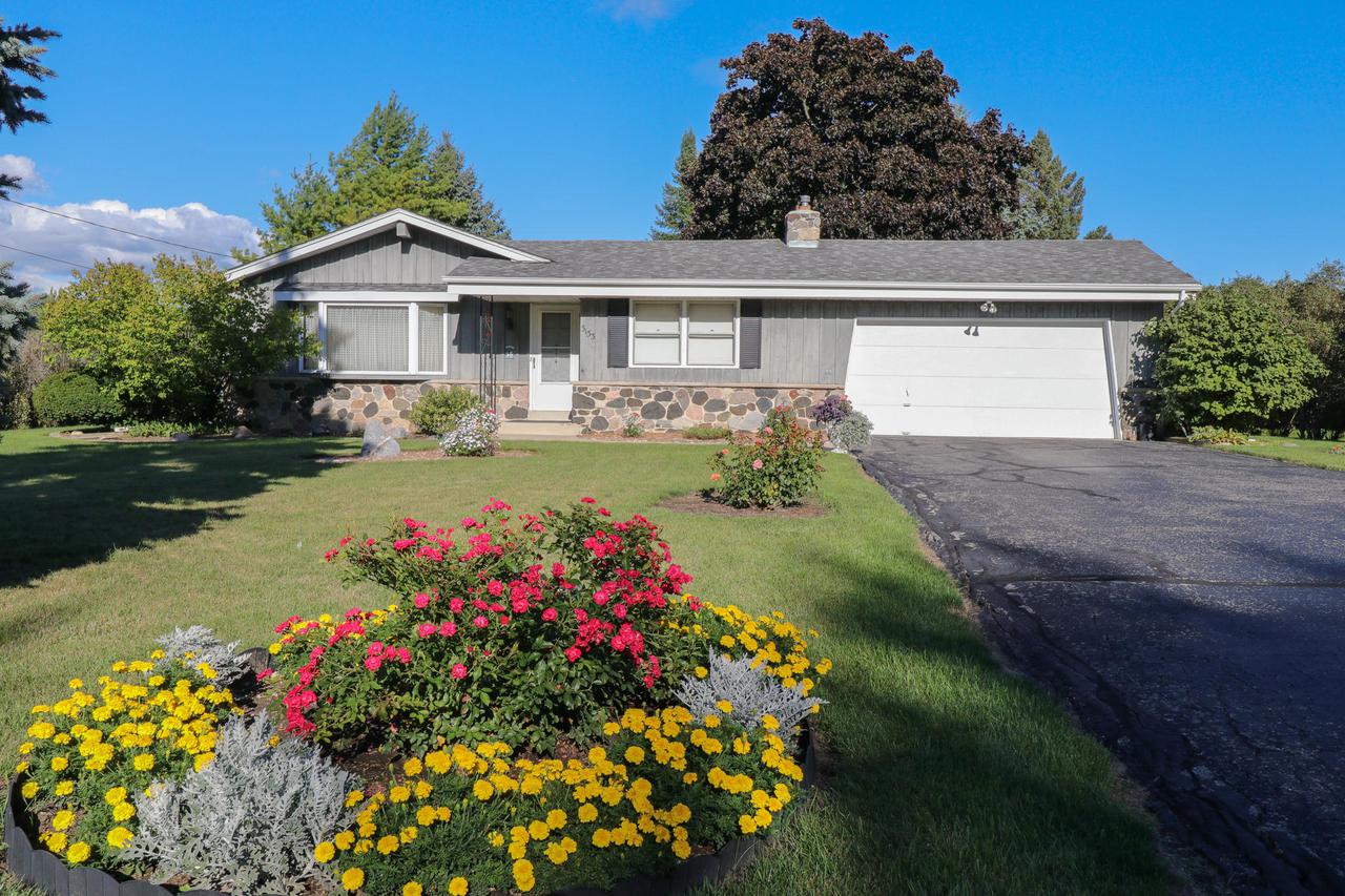 3133 N Newman Rd, Caledonia, WI 53406