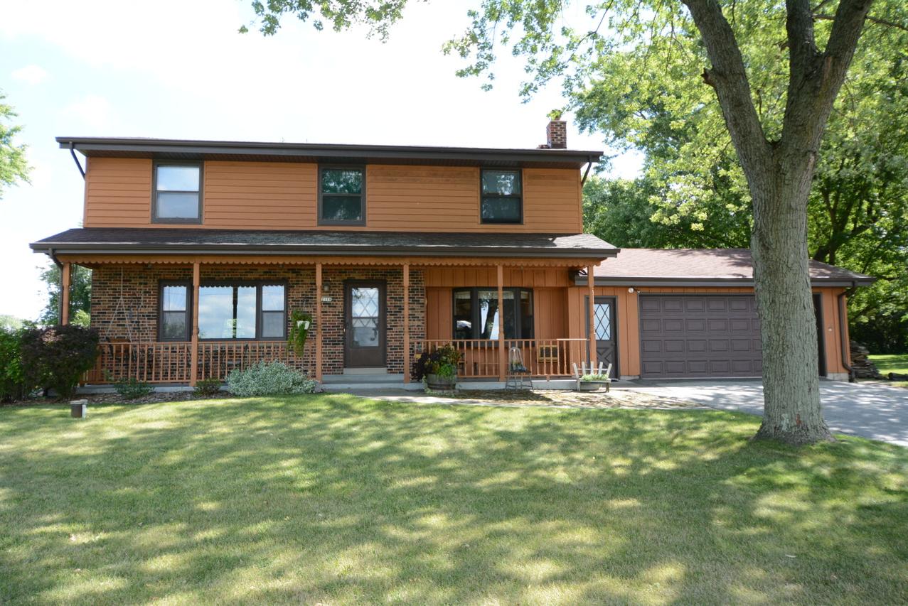 2118 43rd St, Raymond, WI 53108
