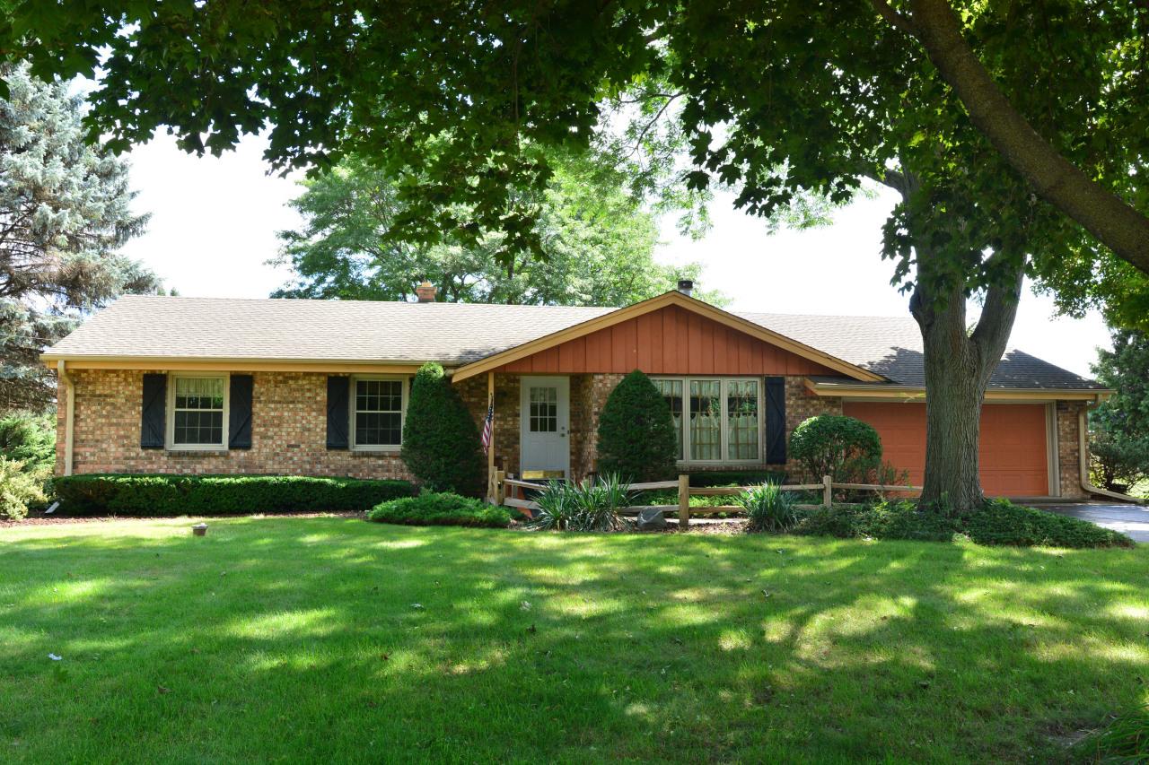 W249N7128 Hillside Rd, Lisbon, WI 53089