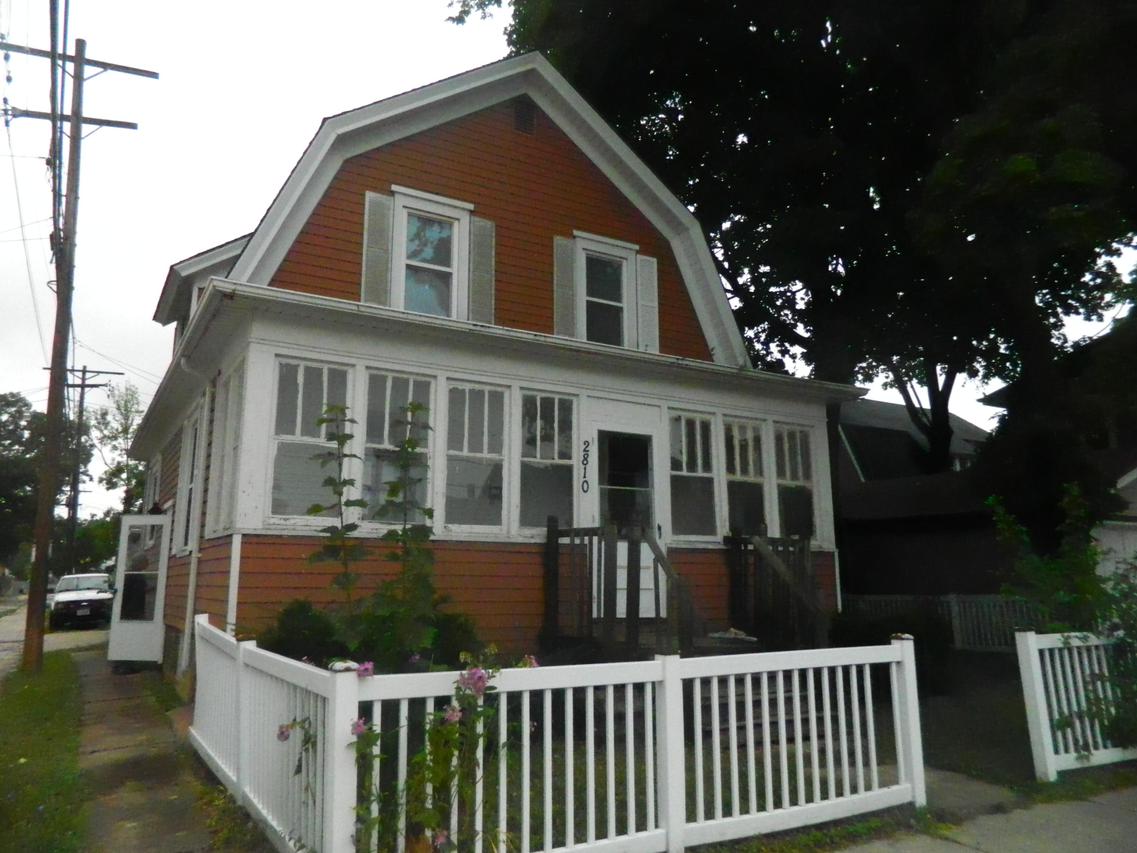 2810 16th St, Racine, WI 53405
