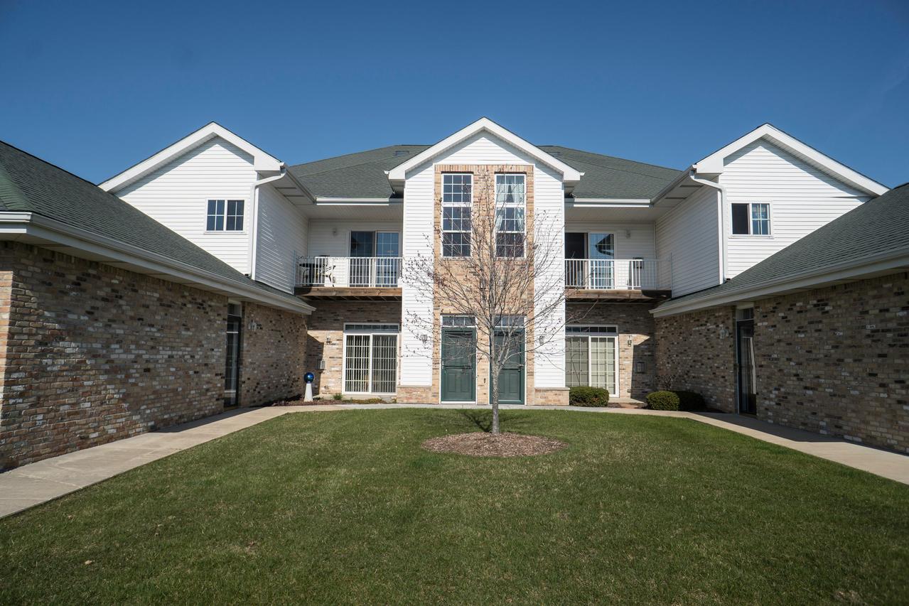 4237 Taylor Harbor #6, Mount Pleasant, WI 53403