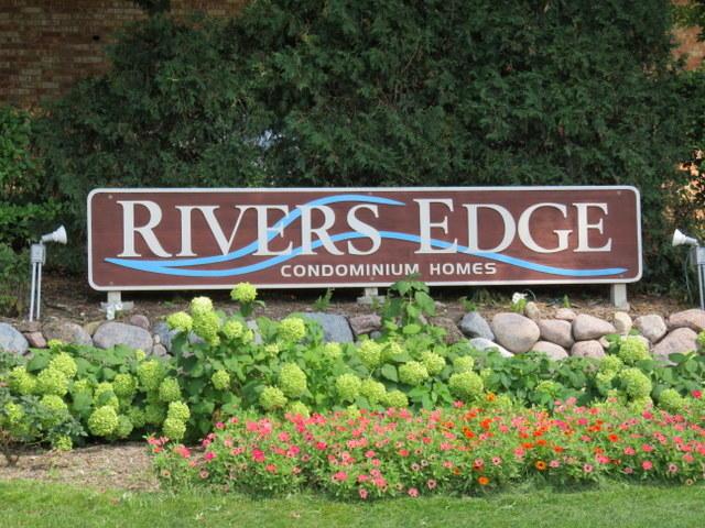 4050 W Rivers Edge Cir #23, Brown Deer, WI 53209