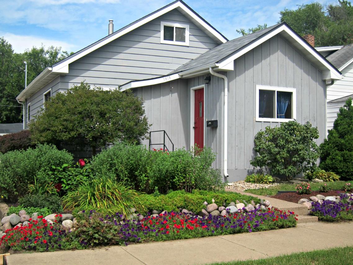 1915 Mississippi, La Crosse, WI 54601