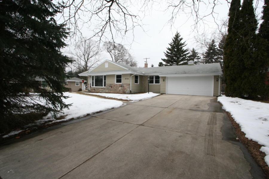 5736 W Betty Ln., Brown Deer, WI 53223