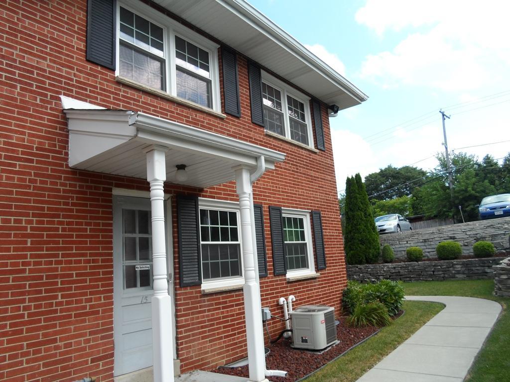 3129 S 122nd St. #15, West Allis, WI 53227